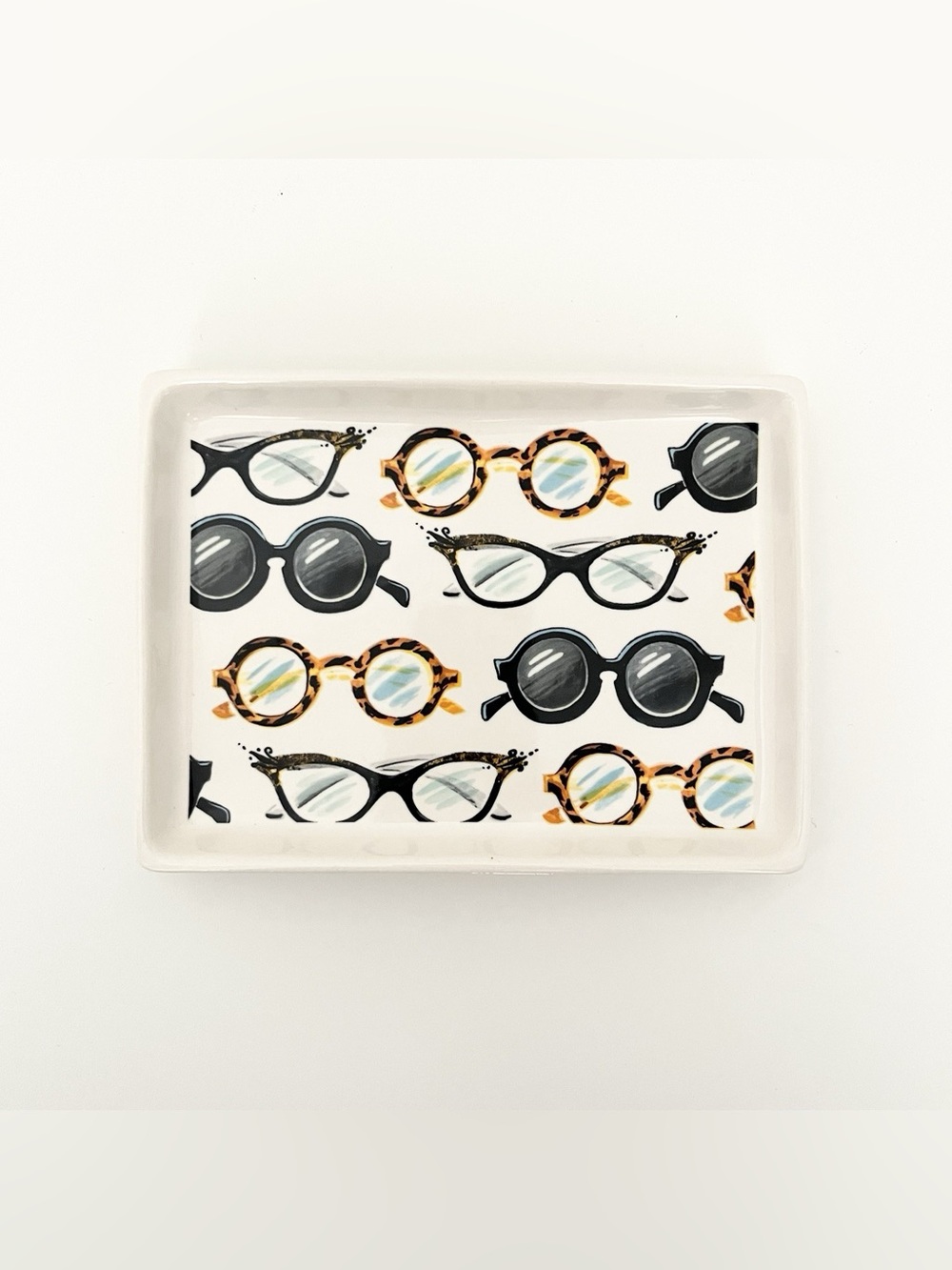 NEW Angela Staehling Sketchbook Series Magenta Eyeglass Trinket Jewelry Dish - Picture 2 of 4